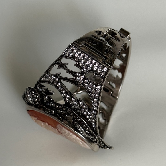Vintage Shell Cameo and Marcasite Cuff Bracelet by Amedeo - Picture 4 of 5